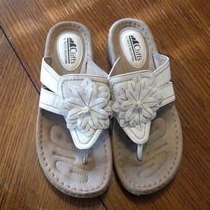 Cliffs White Mountain Sandals 9.5